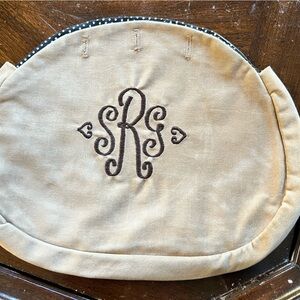 Vintage - Tan Embroidered Bermuda Bag Cover
